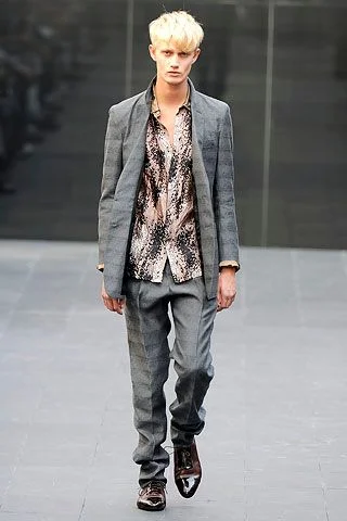Look 32